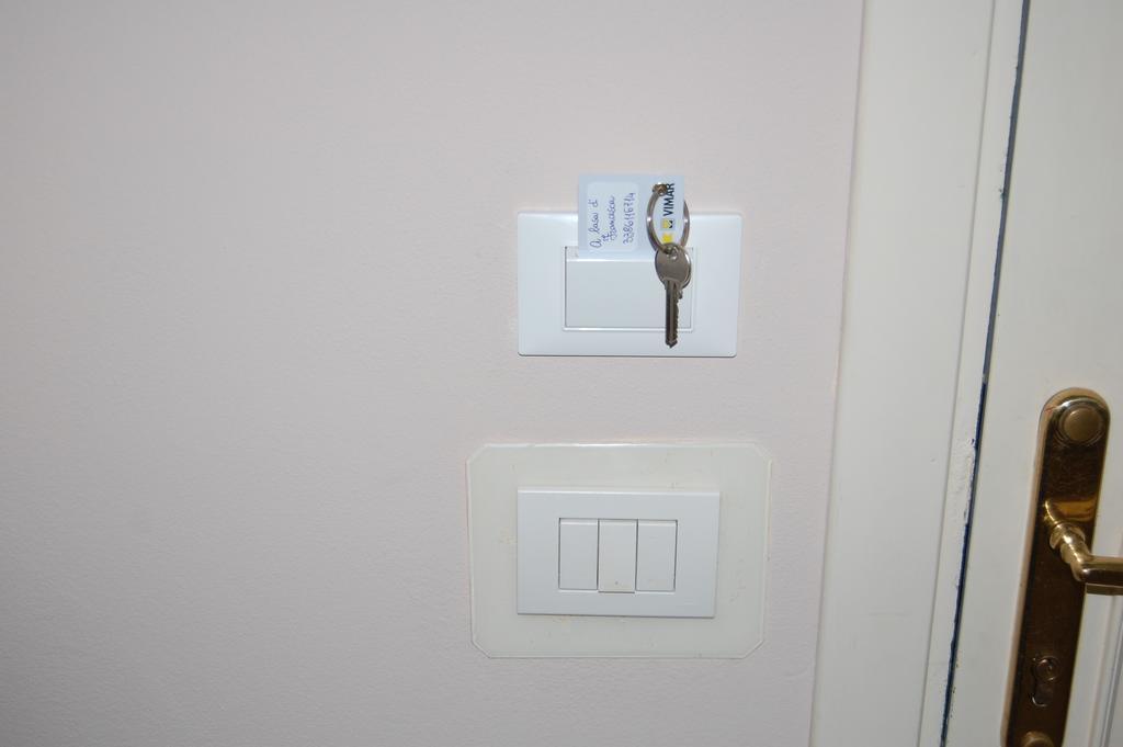 A Casa Di Francesca Apartment Лече Екстериор снимка